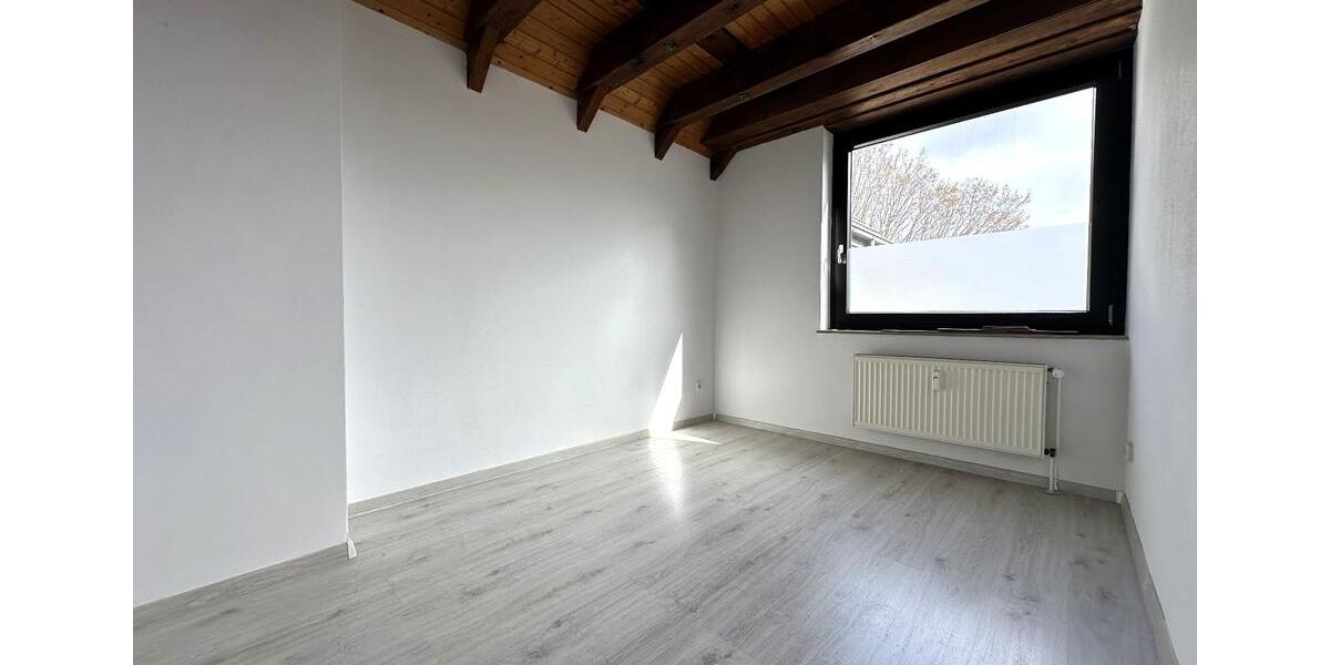 Maisonettenwohnung Hildesheim Itzum-Marienburg - 4 Zimmer, 105 m&sup2;, 1.100&euro; | Angebot:25921167