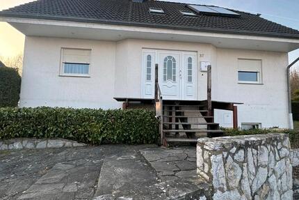 Haus Hildesheim Himmelsthür - 5 Zimmer, 180 m&sup2;, 750.000&euro; | Angebot:25841888