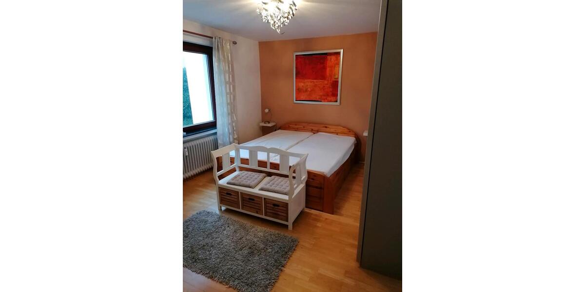 Etagenwohnung Pattensen - 3 Zimmer, 80 m&sup2;, 1.300&euro; | Angebot:25165140