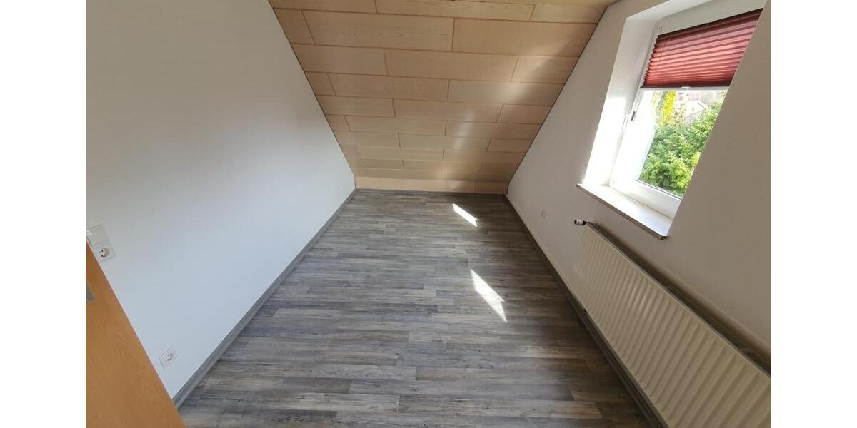 Dachgeschoßwohnung Salzgitter Ortschaft Nord - 2 Zimmer, 70 m&sup2;, 500&euro; | Angebot:25173459