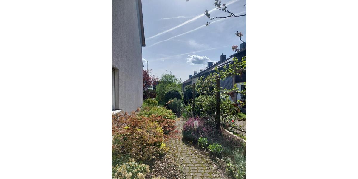 Etagenwohnung Springe - 6 Zimmer, 161 m&sup2;, 1.500&euro; | Angebot:25283094