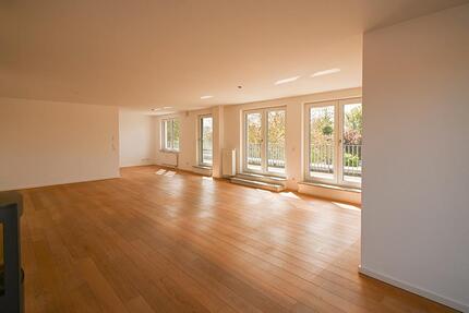 Haus Hemmingen - 4 Zimmer, 201 m&sup2;, 2.545&euro; | Angebot:26494803
