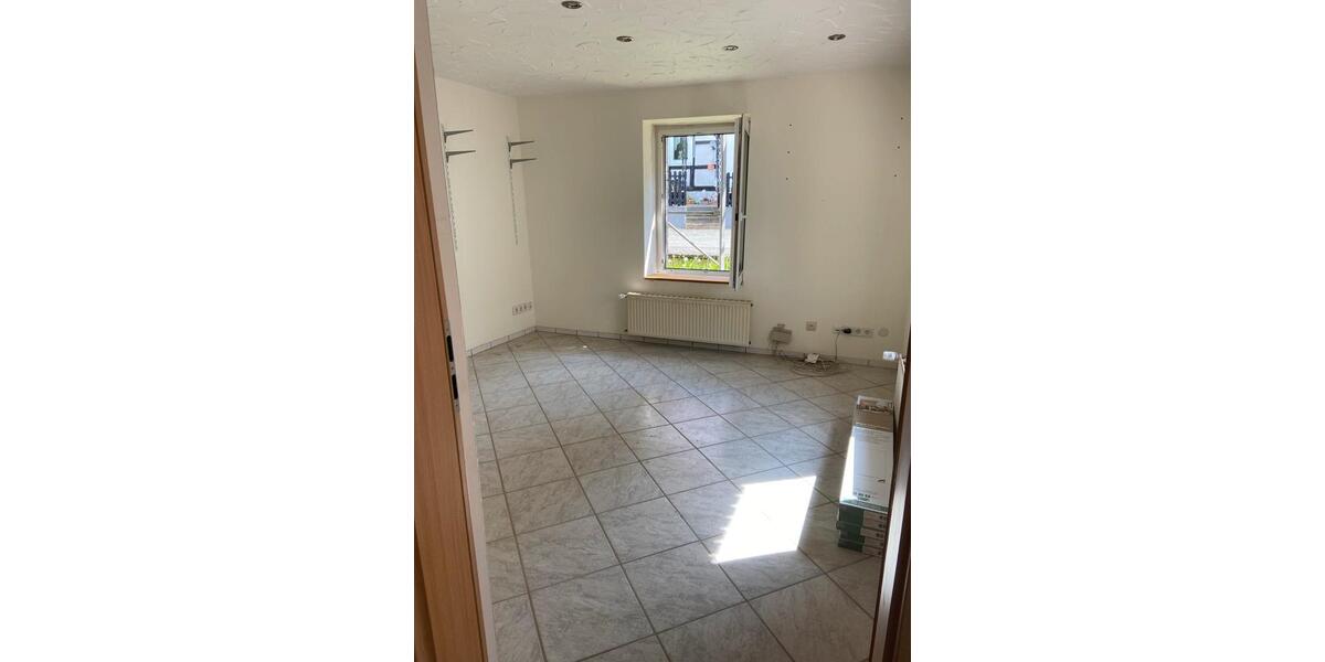 Einfamilienhaus Delligsen - 5 Zimmer, 120 m&sup2;, 980&euro; | Angebot:26611157