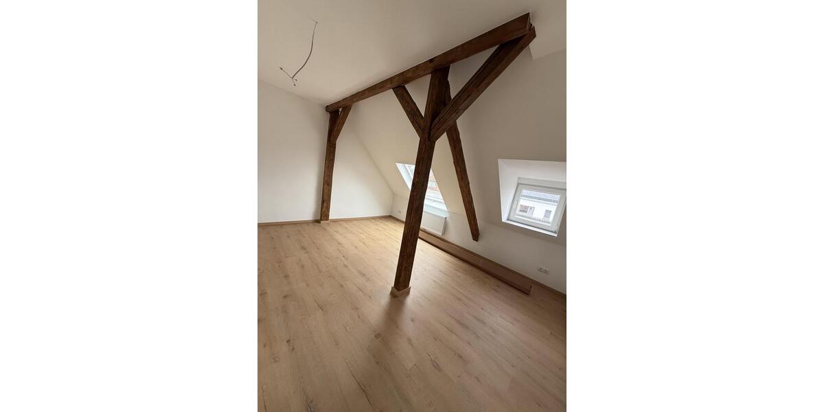 Dachgeschoßwohnung Hildesheim Himmelsthür - 3 Zimmer, 70 m&sup2;, 700&euro; | Angebot:25968346
