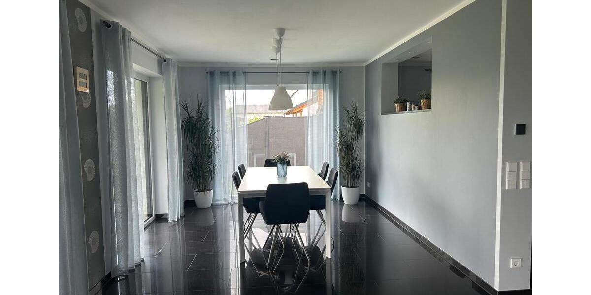 Villa Hohenhameln - 7 Zimmer, 211 m&sup2;, 733.000&euro; | Angebot:25976891