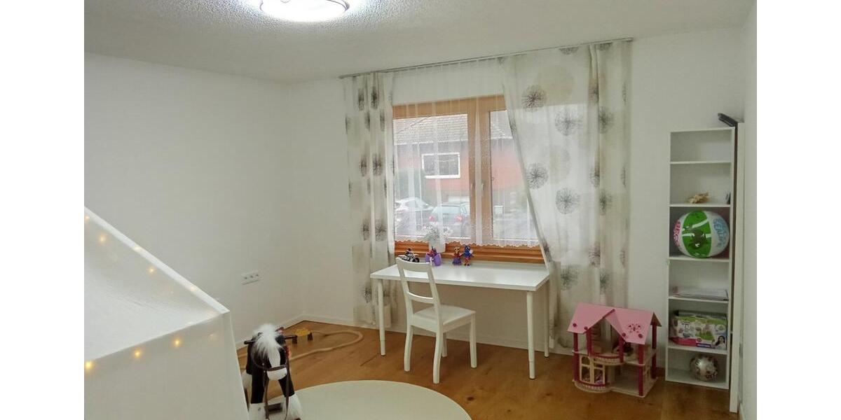 Einfamilienhaus Burgdorf - 8 Zimmer, 225 m&sup2;, 540.000&euro; | Angebot:24653969