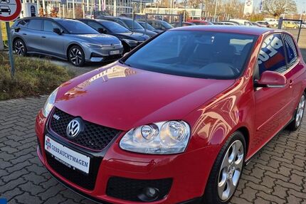 VW Golf 110.403 km 10.499 &euro; Salzgitter 38229