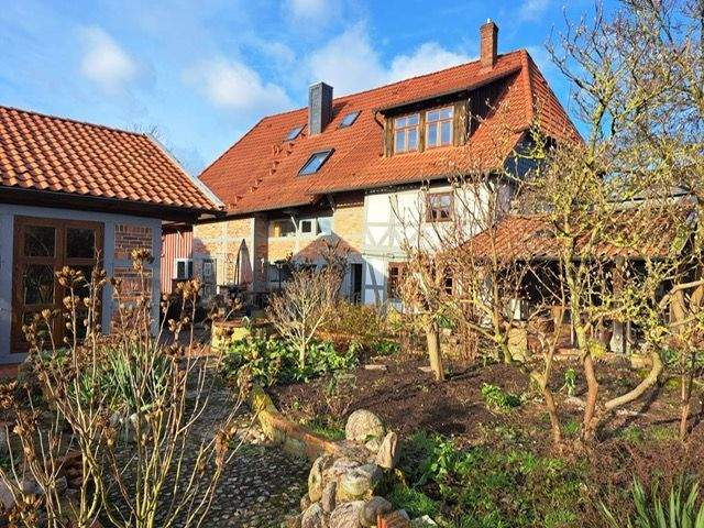 Bauernhaus, Landhaus Equord Equord - 1 Zimmer, 350 m&sup2;, 795.000&euro; | Angebot:25746347