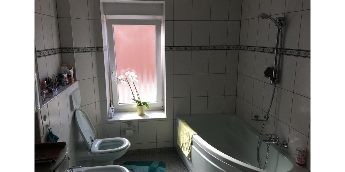 Etagenwohnung Salzgitter Ortschaft Nord - 5 Zimmer, 185 m&sup2;, 1.200&euro; | Angebot:25448945