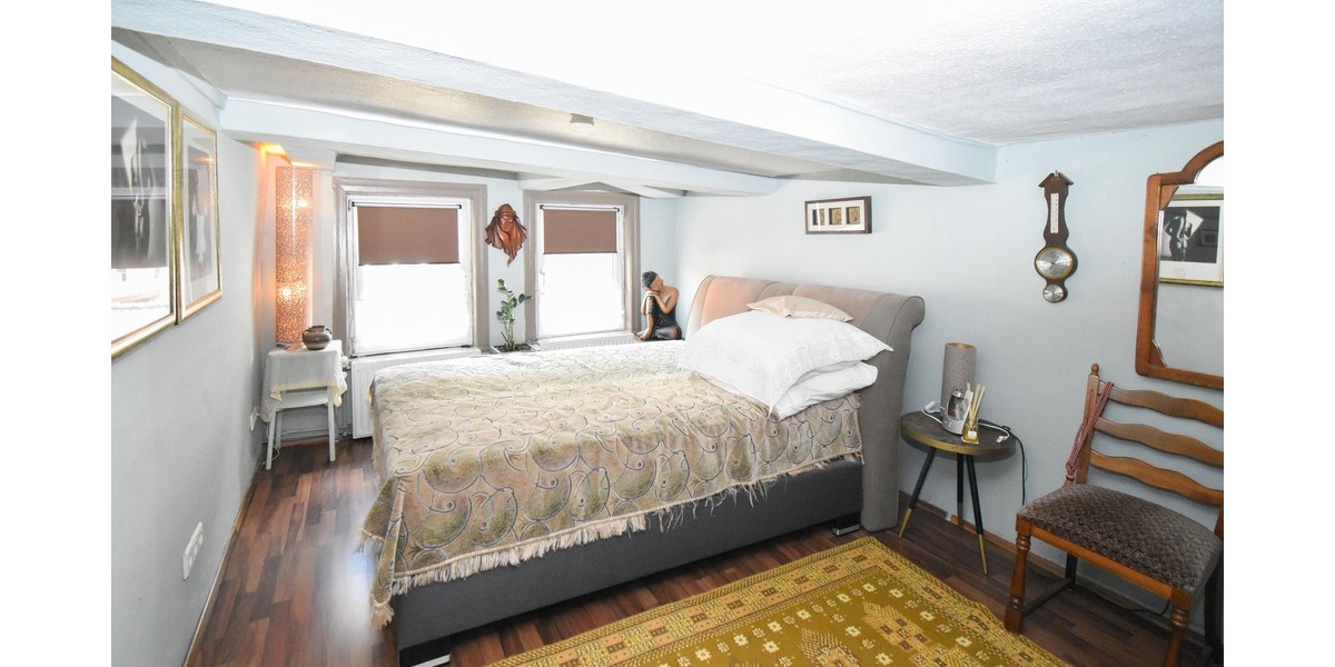 Historisches Reihenhaus mit PV-Anlage!!! - Reihenmittelhaus Bad Salzdetfurth | Angebot:24624364