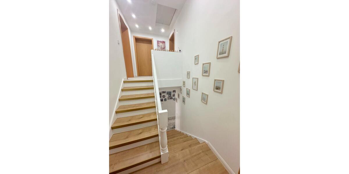 Einfamilienhaus Salzhemmendorf - 8 Zimmer, 240 m&sup2;, 350.000&euro; | Angebot:27002049