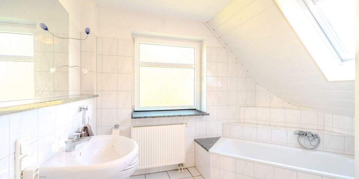 Einfamilienhaus Bad Salzdetfurth Lechstedt - 3 Zimmer, 120 m&sup2;, 400.000&euro; | Angebot:25671921
