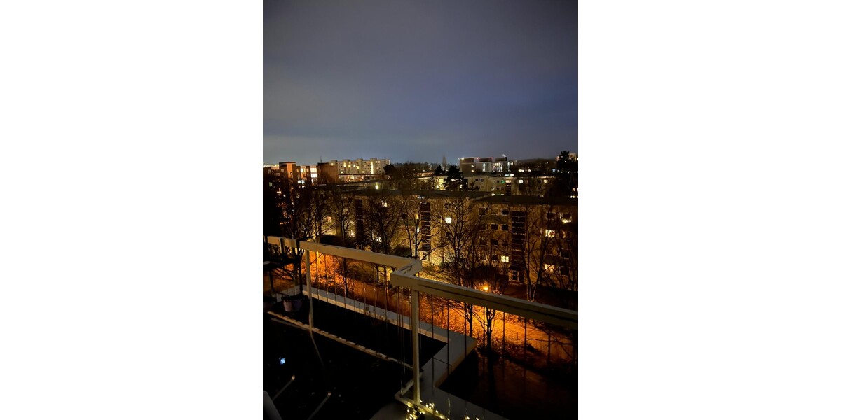 REDUZIERT! Saniertes Penthouse in Laatzen – 3-Zimmer-Traumwohnung mit Balkon & Fahrstuhl! - Einfamilienhaus Laatzen / Gleidingen Gleidingen | Angebot:19590138