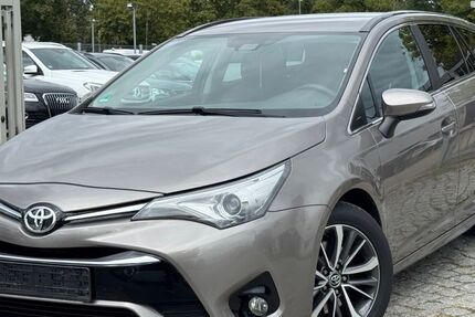 Toyota Avensis 199.500 km 7.990 &euro; Hannover 30179