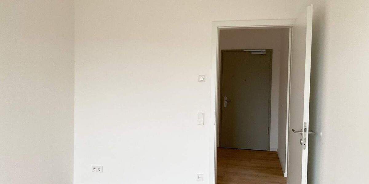 Etagenwohnung Hannover Döhren - 5 Zimmer, 130 m&sup2;, 1.890&euro; | Angebot:25677105