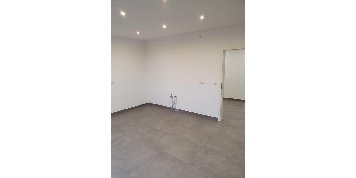 Dachgeschoßwohnung Laatzen - 2 Zimmer, 112 m&sup2;, 900&euro; | Angebot:25813815