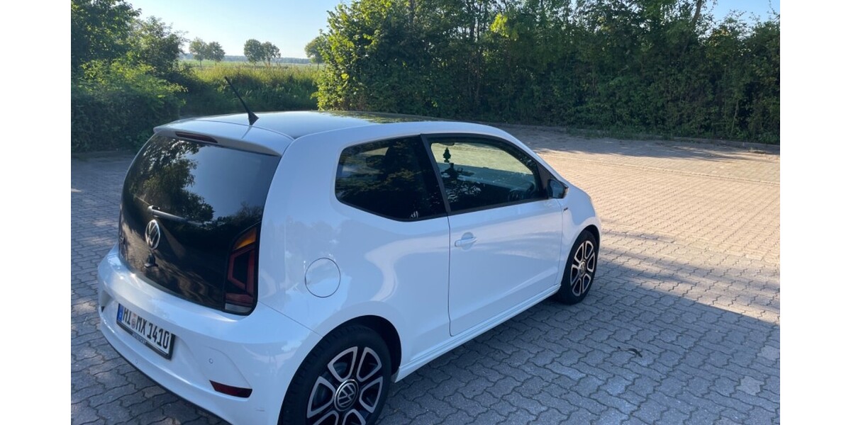 VW up! 16.000 km 15.500 &euro; Harsum 31177