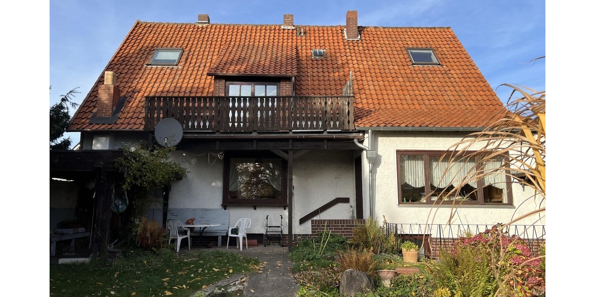 Großzügiges Wohnhaus mit Traumgarten - Zweifamilienhaus Harsum Harsum | Angebot:24494087
