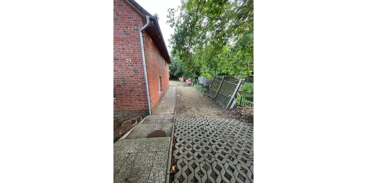 Einfamilienhaus Nordstemmen - 8 Zimmer, 1.000 m&sup2;, 129.900&euro; | Angebot:25174981