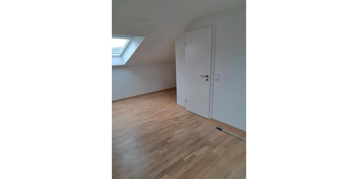 Dachgeschoßwohnung Hildesheim Bockfeld - 2 Zimmer, 45 m&sup2;, 495&euro; | Angebot:26386019