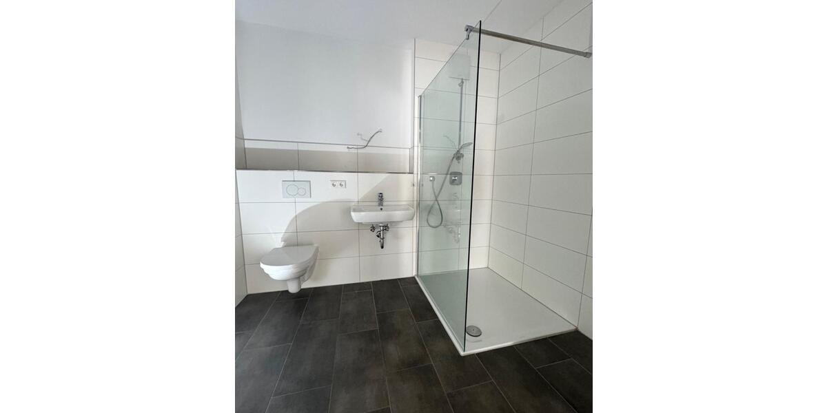 Etagenwohnung Peine - 3 Zimmer, 93 m&sup2;, 977&euro; | Angebot:23871052