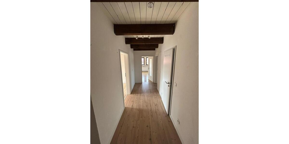 Maisonettenwohnung Algermissen - 6 Zimmer, 160 m&sup2;, 1.200&euro; | Angebot:24841248