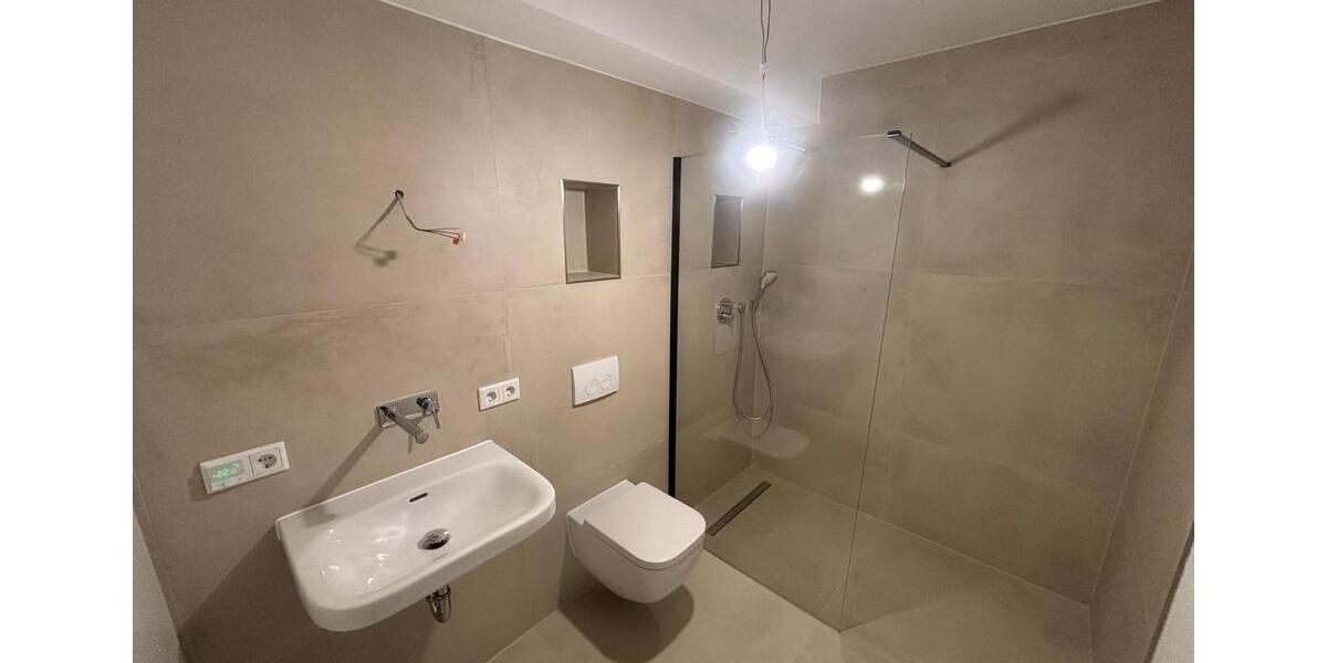 Etagenwohnung Hannover - 2 Zimmer, 71 m&sup2;, 1.271&euro; | Angebot:25613288