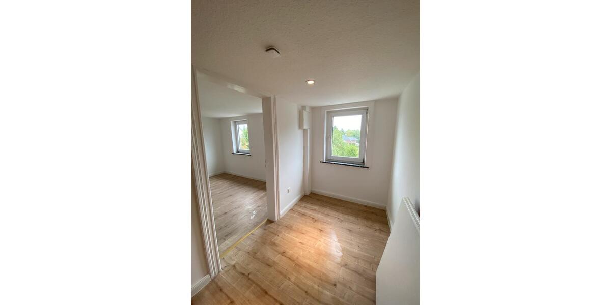 Doppelhaushälfte Bad Salzdetfurth - 6 Zimmer, 140 m&sup2;, 169.000&euro; | Angebot:26863452