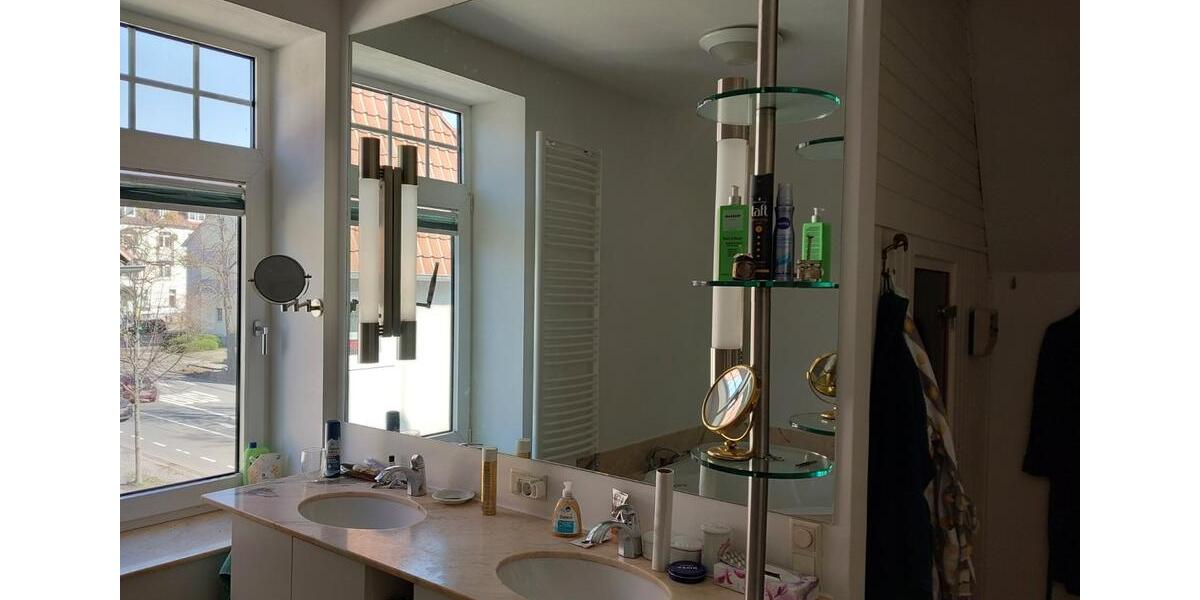 Etagenwohnung Hildesheim - 3.5 Zimmer, 225 m&sup2;, 2.150&euro; | Angebot:25917977