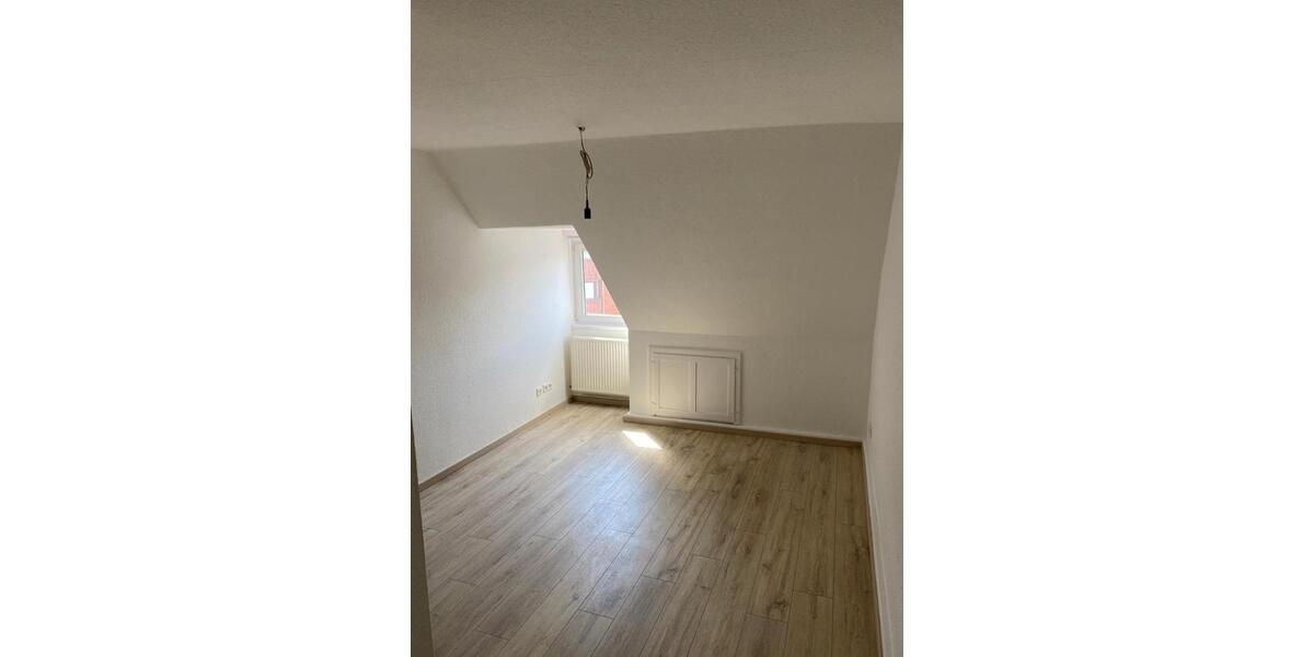 Dachgeschoßwohnung Hildesheim - 3 Zimmer, 59 m&sup2;, 645&euro; | Angebot:25852170