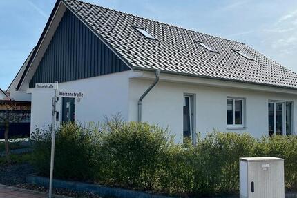 Haus Ilsede - 5 Zimmer, 143 m&sup2;, 1.590&euro; | Angebot:26564677