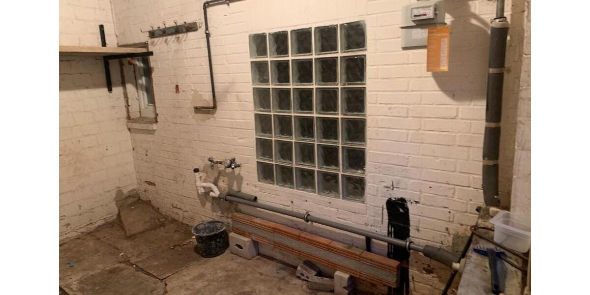 Einfamilienhaus Baddeckenstedt - 7 Zimmer, 150 m&sup2;, 145.000&euro; | Angebot:24833133