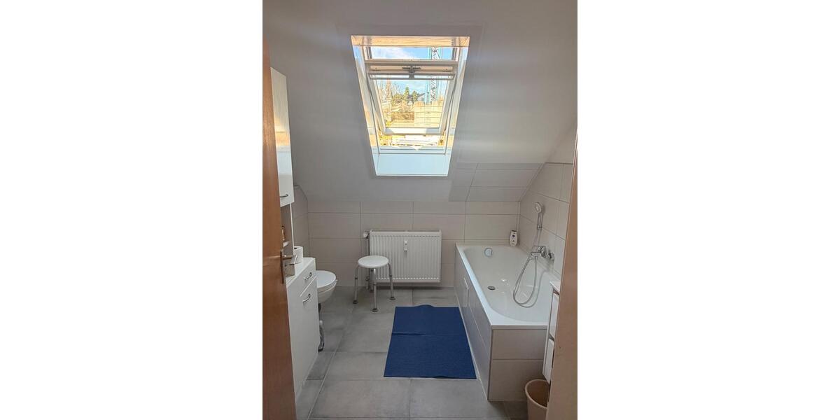 Dachgeschoßwohnung Alfeld (Leine) - 2.5 Zimmer, 68 m&sup2;, 560&euro; | Angebot:26005642