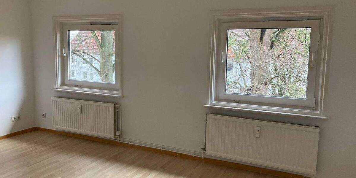 Etagenwohnung Salzgitter Lebenstedt - 3 Zimmer, 60 m&sup2;, 350&euro; | Angebot:25998072