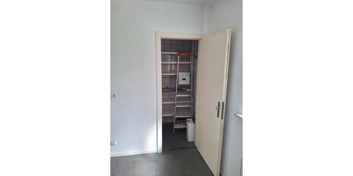 Erdgeschoßwohnung Peine - 3 Zimmer, 80 m&sup2;, 680&euro; | Angebot:26021945