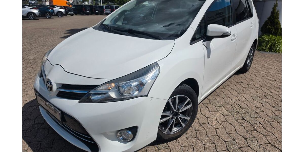 Toyota Verso 161.800 km 7.990 &euro; Hildesheim 31137
