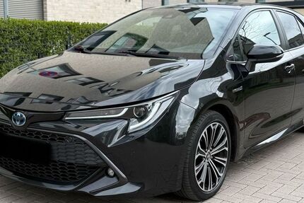 Toyota Corolla 85.000 km 17.999 &euro; Hannover 30179