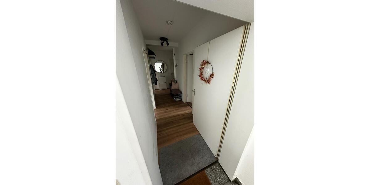 Etagenwohnung Ronnenberg - 3 Zimmer, 90 m&sup2;, 280.000&euro; | Angebot:27025526