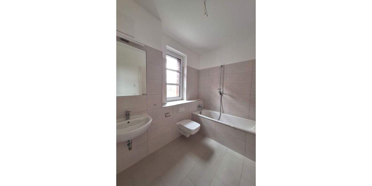 Mehrfamilienhaus, Wohnhaus Hannover Bemerode - 5 Zimmer, 131 m&sup2;, 1.700&euro; | Angebot:25731224