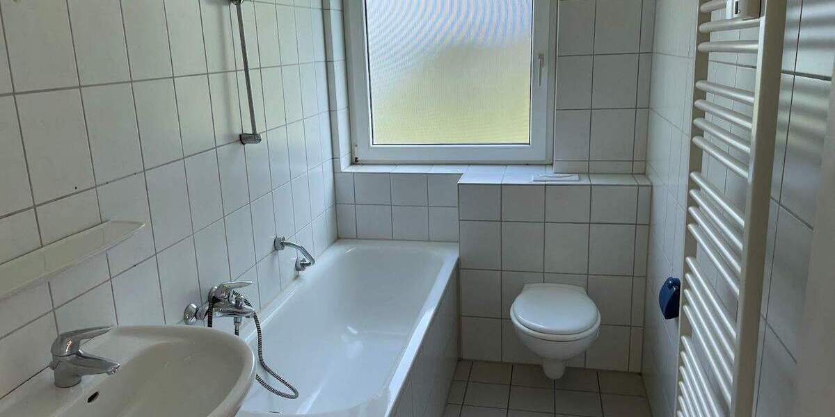 Etagenwohnung Salzgitter Lebenstedt - 3 Zimmer, 57 m&sup2;, 335&euro; | Angebot:26029091