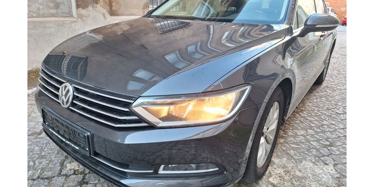 VW Passat 100.000 km 14.700 &euro; Hüpede 30982