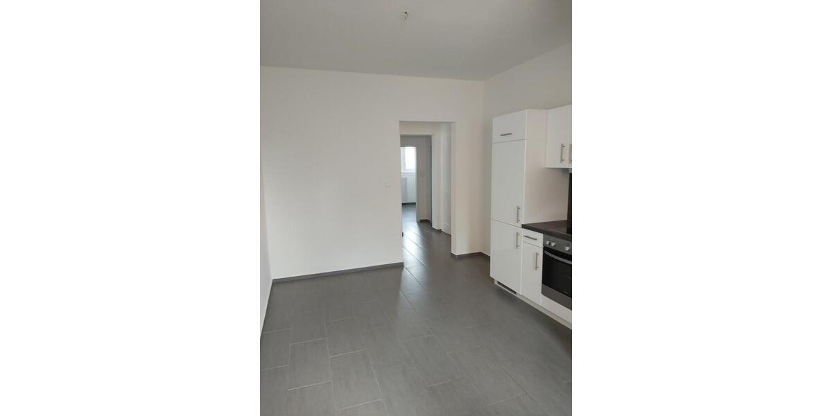 Etagenwohnung Hildesheim Himmelsthür - 4 Zimmer, 105 m&sup2;, 945&euro; | Angebot:25392851