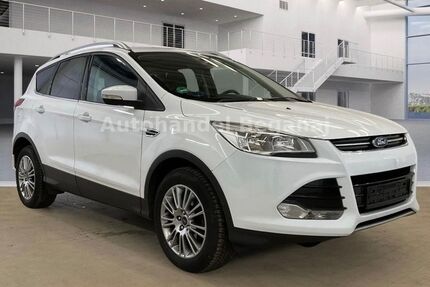Ford Kuga 182.000 km 7.999 &euro; Lamspringe 31195