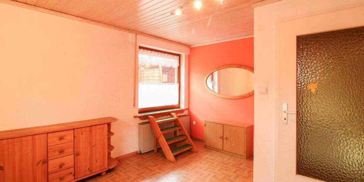 Einfamilienhaus Delligsen - 7 Zimmer, 197 m&sup2;, 199.000&euro; | Angebot:25865254