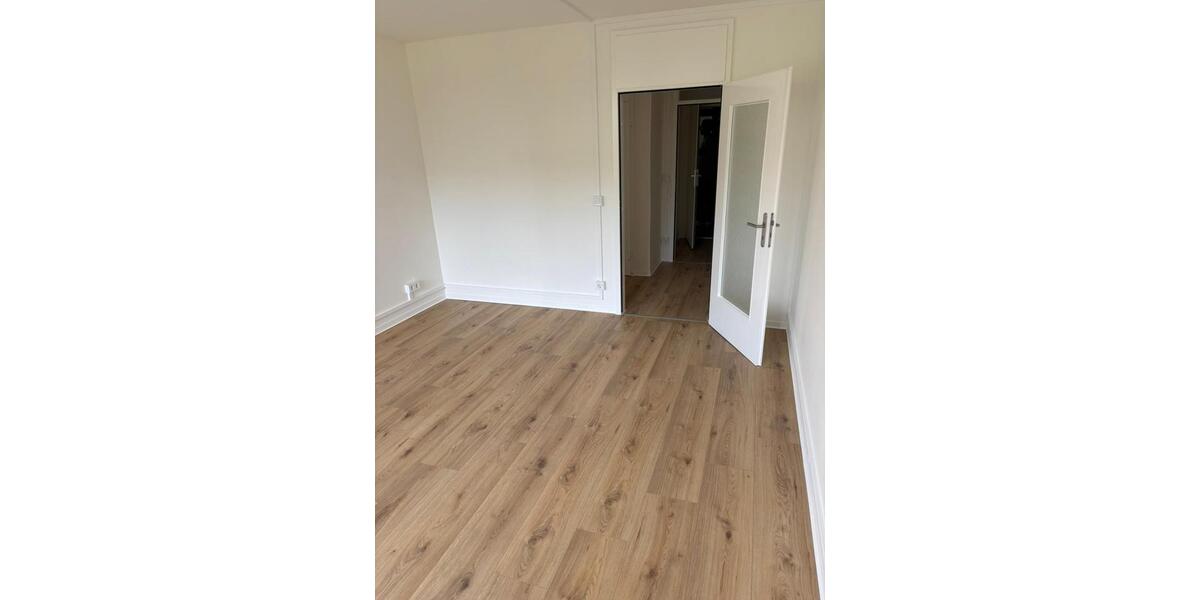 Etagenwohnung Laatzen - 2 Zimmer, 52 m&sup2;, 428&euro; | Angebot:25855439