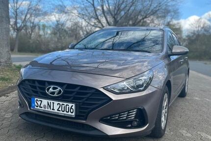 Hyundai i30 160.000 km 9.300 &euro; Salzgitter 38228