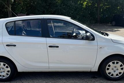 Hyundai i20 255.500 km 2.300 &euro; Hannover 30163