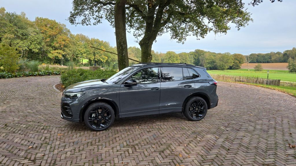 VW Tiguan 25.000 km 51.900 &euro; Hannover 30559