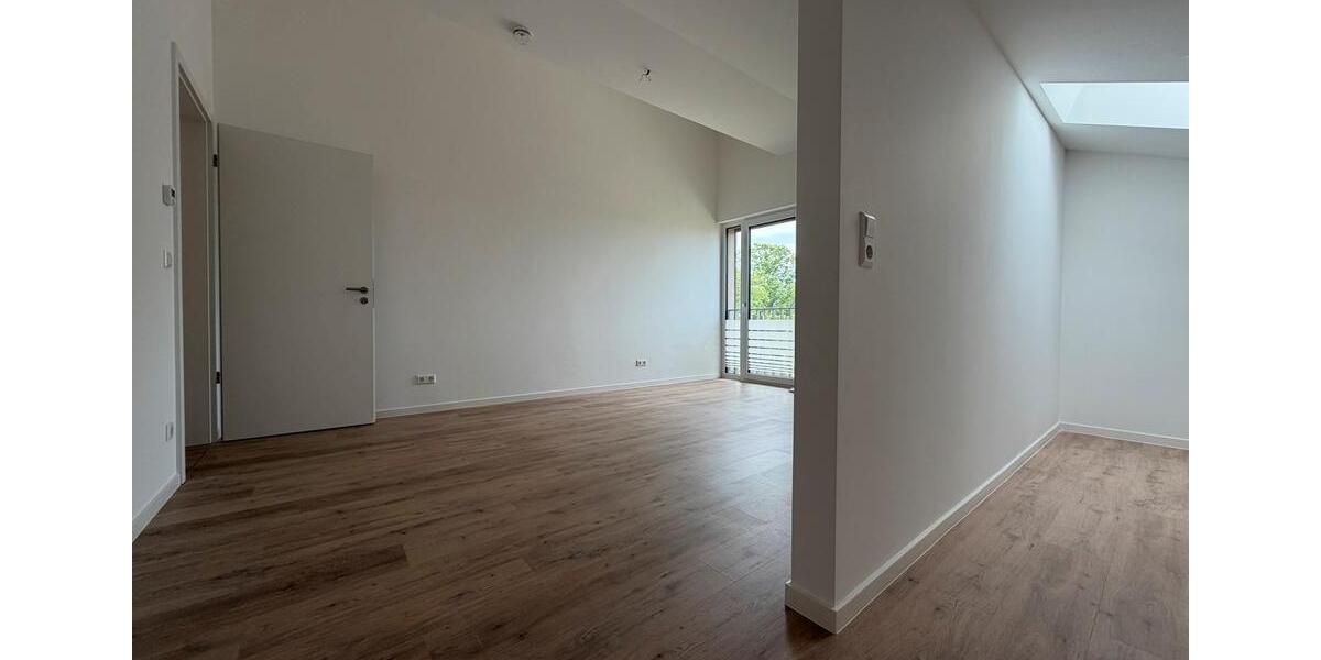 Dachgeschoßwohnung Laatzen - 2 Zimmer, 82 m&sup2;, 1.090&euro; | Angebot:26541033
