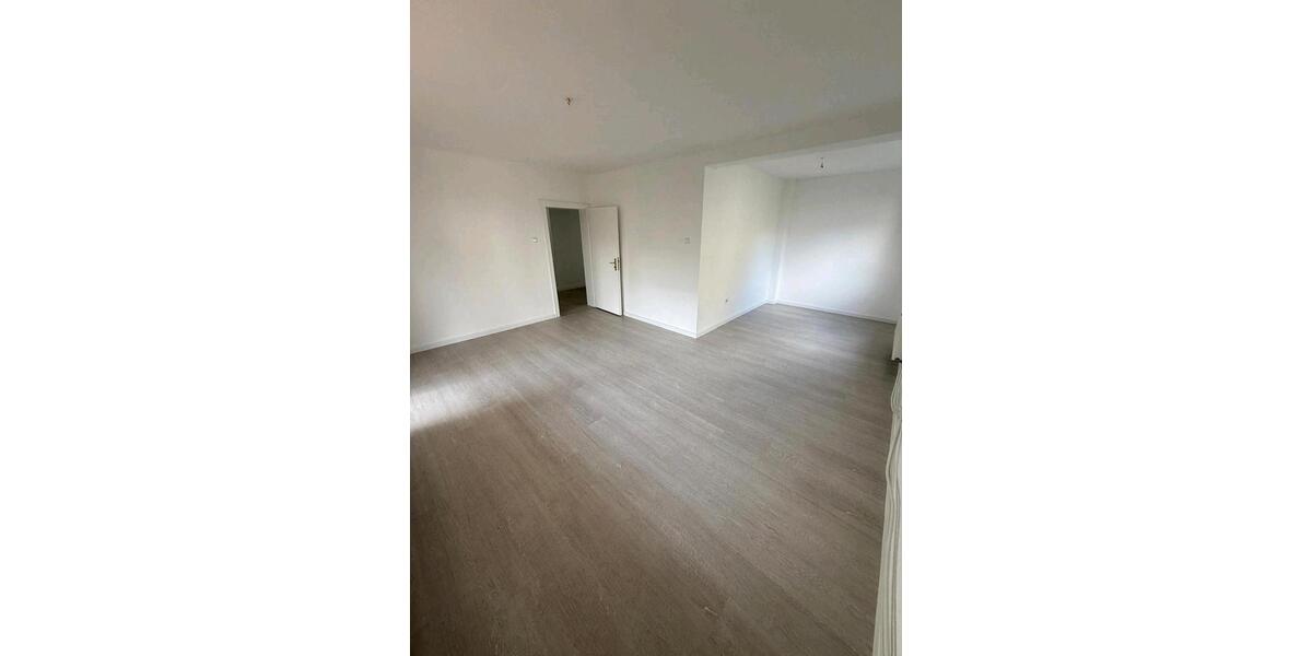 Etagenwohnung Hannover Buchholz-Kleefeld - 4 Zimmer, 100 m&sup2;, 1.600&euro; | Angebot:25962436